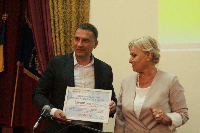 Новини Житомира - фото з Громади Житомирщини отримали 12,3 млн грн. для розвитку закладів освіти