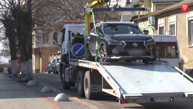 Новини Вінниці - фото з Міський евакуатор у Вінниці. Чому за два місяці роботи забрали тільки два авто?