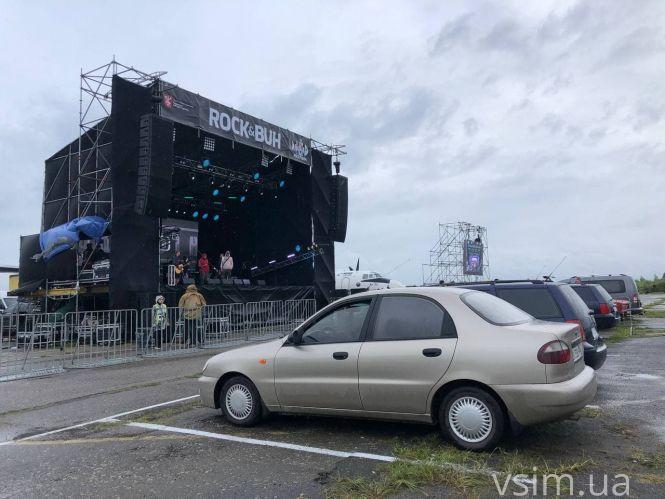 Новини Хмельницького - фото з Що і скільки можна з’їсти/випити на фестивалі “Rock&Buh”
