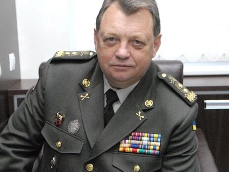 На зображенні може бути: 1 особа та military uniform