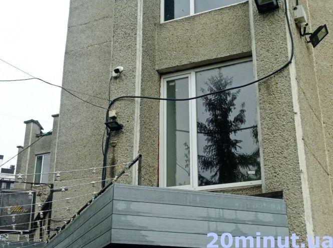 Новини Тернополя - фото з На проспекті Злуки виявили мертвим 25-річного чоловіка. Чи було це вбивство? (ФОТО, ВІДЕО)