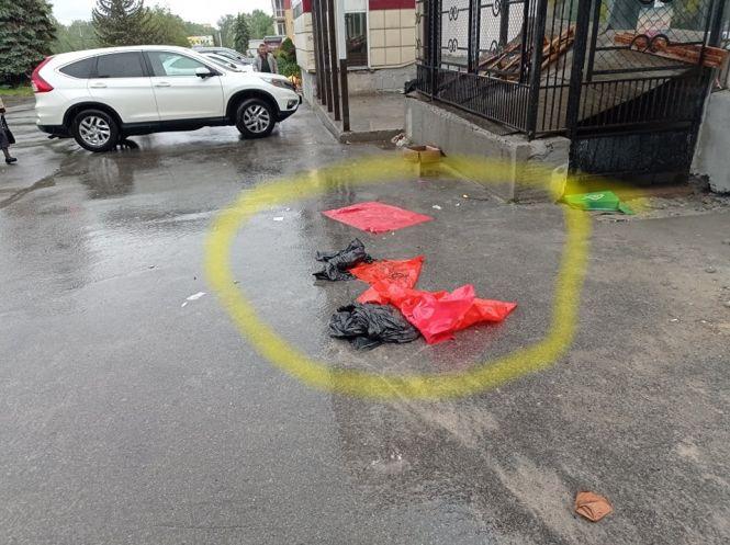 Новини Тернополя - фото з На проспекті Злуки виявили мертвим 25-річного чоловіка. Чи було це вбивство? (ФОТО, ВІДЕО)