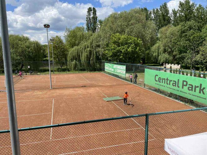 Новини Тернополя - фото з Всеукраїнський турнір з тенісу проходить у Тернополі. Подивитися змагання можна безкоштовно