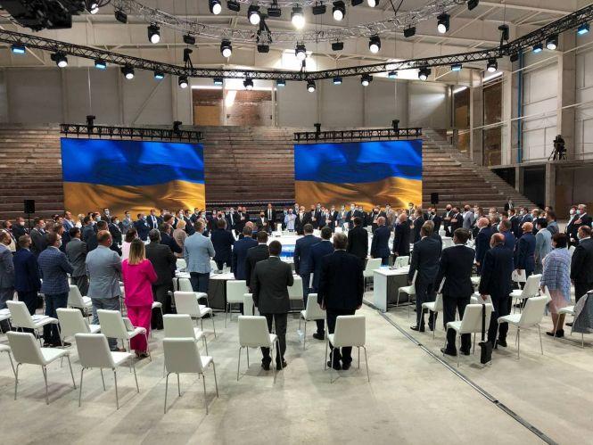 Новини Хмельницького - фото з Зеленський у хмельницькому Палаці спорту: про що говорить і куди поїде далі