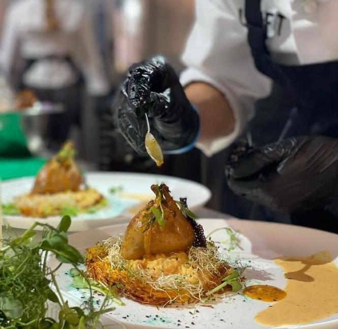 На зображенні може бути: їжа та у приміщенні