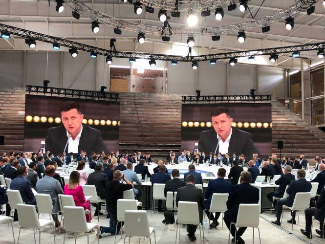 Новини Хмельницького - фото з Зеленський у хмельницькому Палаці спорту: про що говорить і куди поїде далі