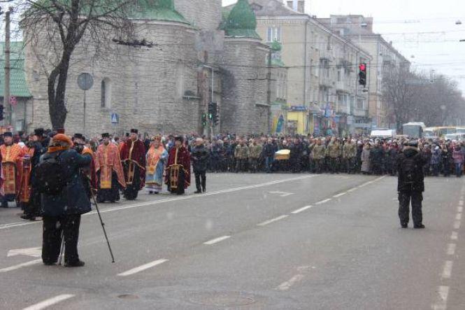 Новини Тернополя - фото з Які Герої спочивають на Микулинецькому цвинтарі та як виглядають їхні поховання (ФОТО)