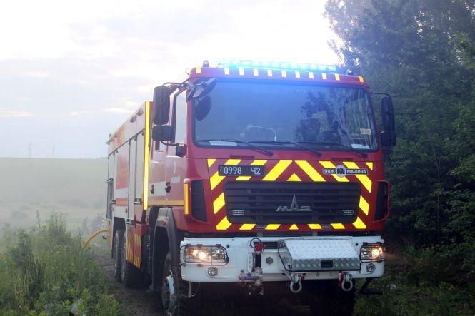 Новини Хмельницького - фото з Під ранок горіло хмельницьке сміттєзвалище: пожежу гасили 15 рятувальників