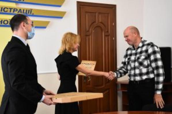 Новини Житомира - фото з У Житомирській ОДА привітали кращих журналістів області
