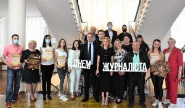 Новини Житомира - фото з У Житомирській ОДА привітали кращих журналістів області