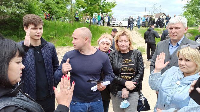 Новини Житомира - фото з Скандал навколо дороги біля Богунського кар’єру – виїзна комісія Житомирської райради рекомендує створити робочу групу
