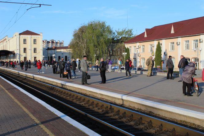 Новини Козятина - фото з Козятин у фото: квіти, калюжі, парасольки та коти