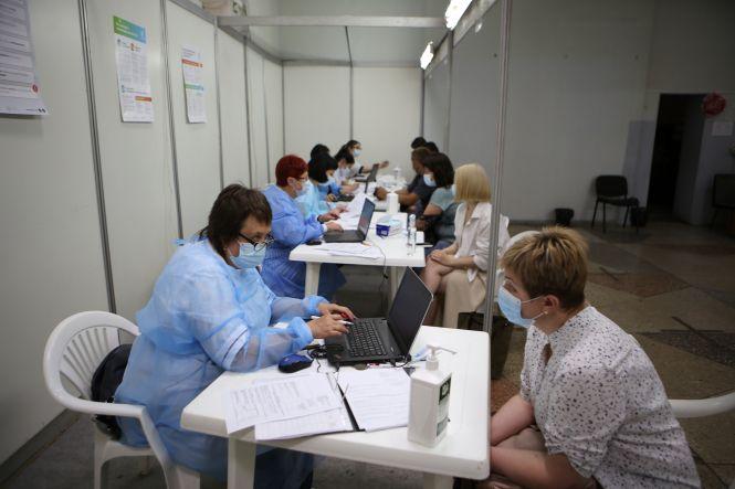 Новини Вінниці - фото з У Вінниці запрацював Центр масової вакцинації. Розповідаємо, як ми робили там щеплення