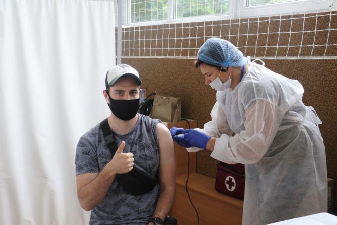 Новини Житомира - фото з У Житомирі триває вакцинація від COVID-19