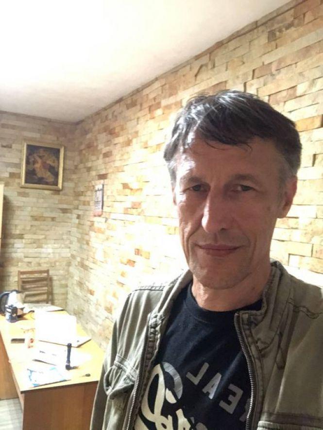 Новини Вінниці - фото з Бізнес-тренер, психолог залишив Київ і перебрався в село над Дністром. Що він тут буде робити?