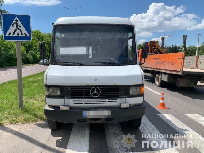 Новини Вінниці - фото з На очах у матері. На Барському шосе 11-річного хлопчика збило дві машини