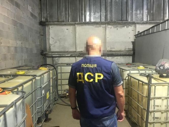 Новини Житомира - фото з На окружній Житомира викрили нелегальних реалізаторів пального з добовим оборотом понад 200 тис. грн