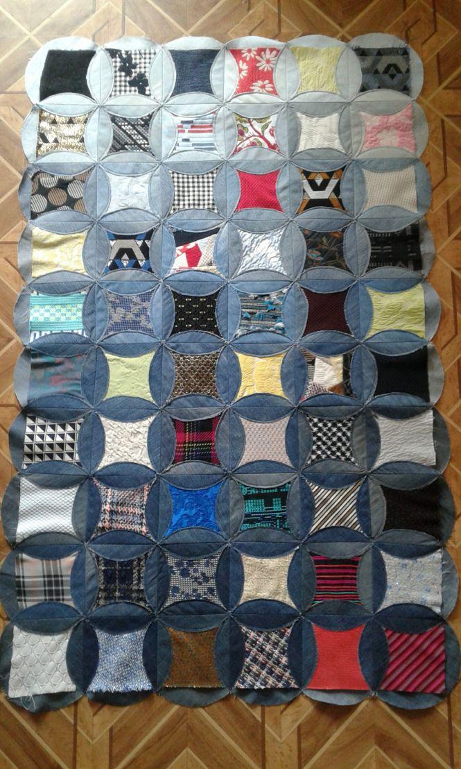 Новини Вінниці - фото з Операція «Реставрація». Вінничанка шиє унікальні крісла з людських історій та досвіду