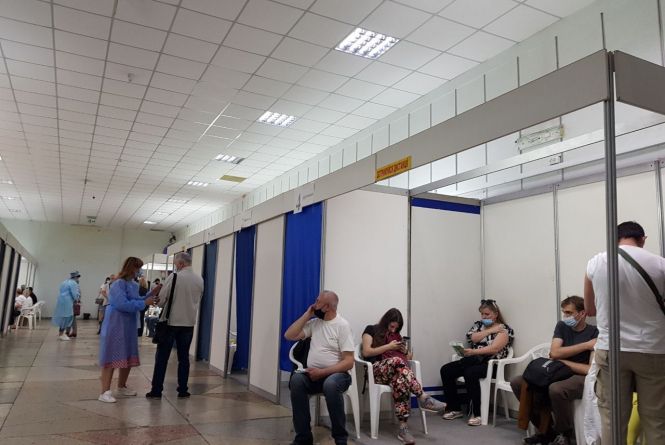 Новини Вінниці - фото з У Жмеринці та Гайсині безкоштовно вакцинуватимуть проти COVID-19 На вихідних у Вінниці працюватиме три центри вакцинації проти COVID-19