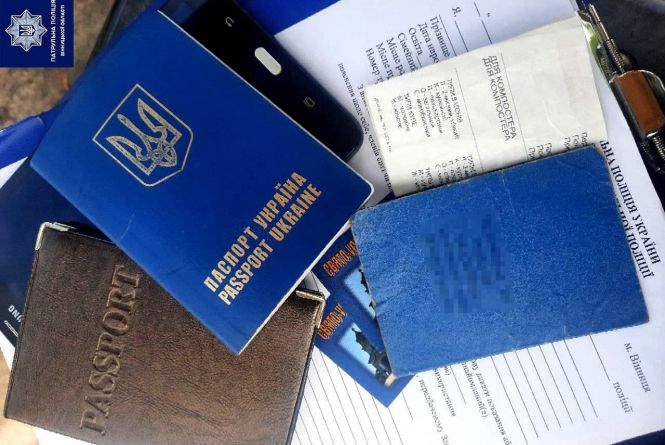 Новини Вінниці - фото з Екологічна небезпека та ДТП з маршруткою: важливе за 18 червня на 20minut.ua Біля ставка вінничанка знайшла документи та одяг. Що трапилося з власником