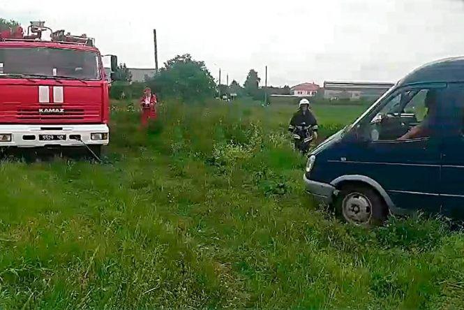 Новини Хмельницького - фото з Нещасний випадок: на Хмельниччині чоловіка затисло власним авто