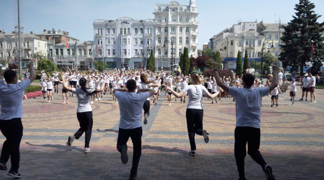 Новини Вінниці - фото з Яскравий Олімпійський день у Вінниці: сотня дітей долучились до всеукраїнського флешмобу