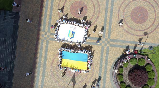 Новини Вінниці - фото з Яскравий Олімпійський день у Вінниці: сотня дітей долучились до всеукраїнського флешмобу