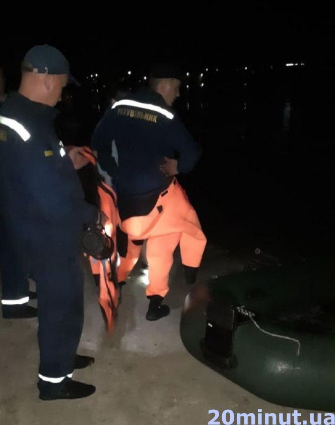 Новини Тернополя - фото з Тут глибоко – я йду поплаваю, а ти вертайся, сказав 19-річний Іван своїй дівчині на Дальньому пляжі і зник у воді