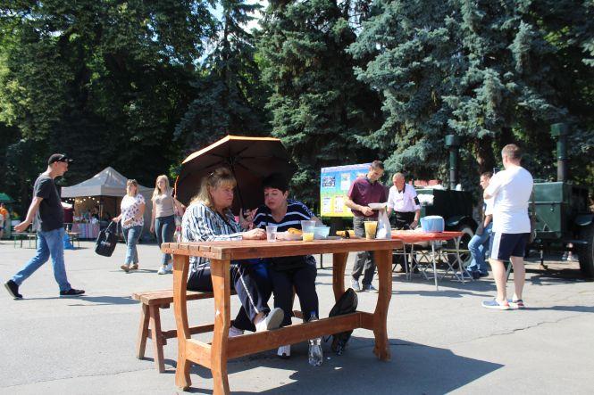 Новини Вінниці - фото з Фоторепортаж з фестивалю польової кухні імені Тараса Сича. Шукайте себе на фото