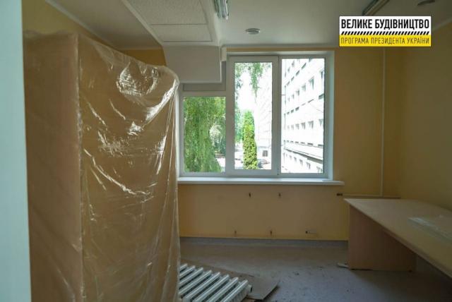 Новини Житомира - фото з Велике будівництво на Житомирщині: триває реконструкція приміщень обласної клінічної лікарні. ФОТО