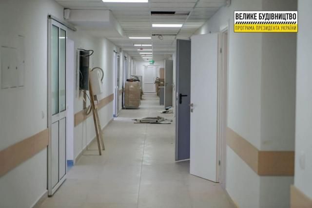 Новини Житомира - фото з Велике будівництво на Житомирщині: триває реконструкція приміщень обласної клінічної лікарні. ФОТО