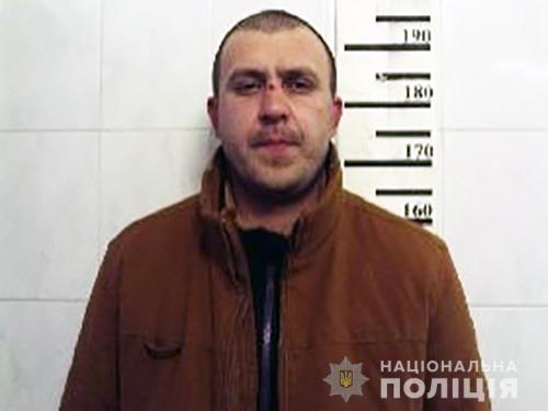 Новини Житомира - фото з Поліція розшукує хулігана, який потрощив вікна в МАФі на проспекті Миру