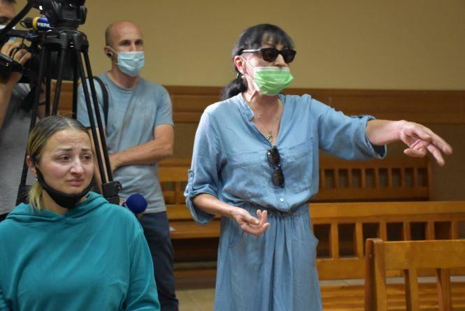 Новини Тернополя - фото з Вона постійно приходить уві сні:  сестра-близнючка загиблої у ДТП 15,5 років тому в Петрикові (ЕКСКЛЮЗИВ)