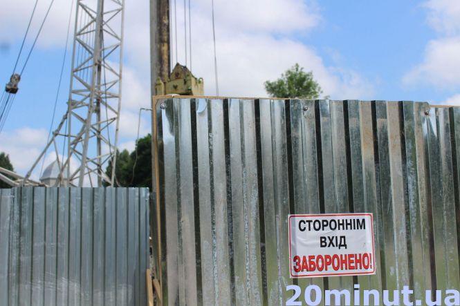 Новини Тернополя - фото з Хто будує і платить за флагшток у Тернополі за 5 млн? Ми порахували, на що можна було витратити гроші