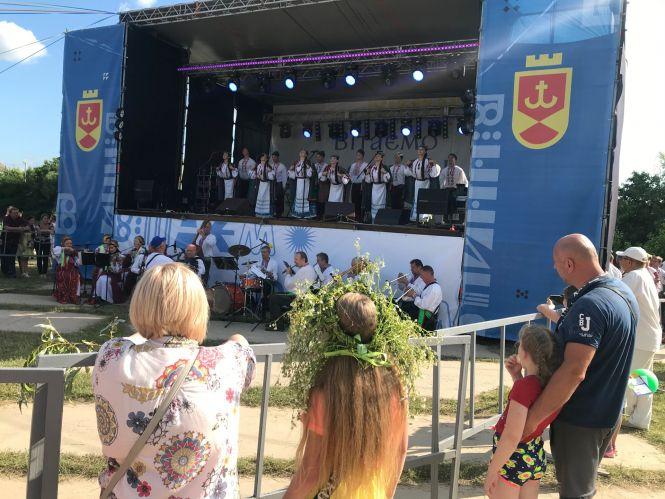 Новини Вінниці - фото з Концерти, смаколики, поливання з бранзбойту. Як на Вишенському озері гуляли Купала