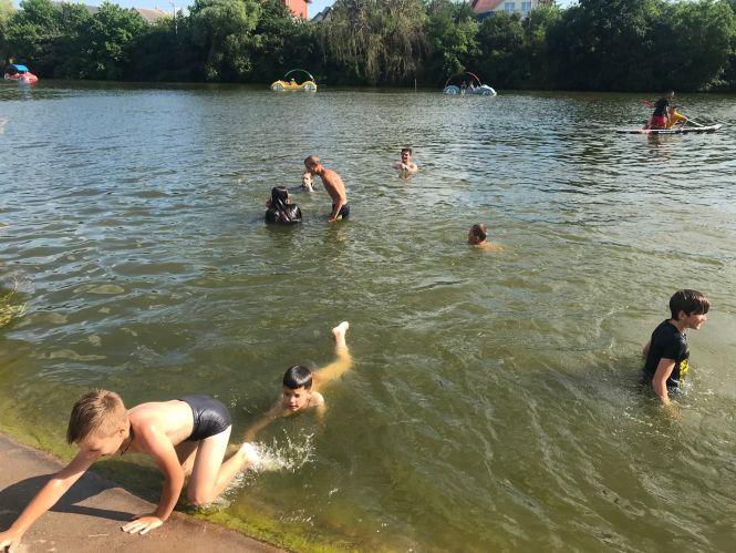 Новини Вінниці - фото з Концерти, смаколики, поливання з бранзбойту. Як на Вишенському озері гуляли Купала