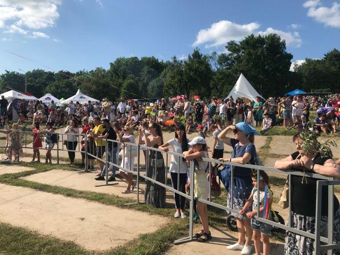 Новини Вінниці - фото з Концерти, смаколики, поливання з бранзбойту. Як на Вишенському озері гуляли Купала