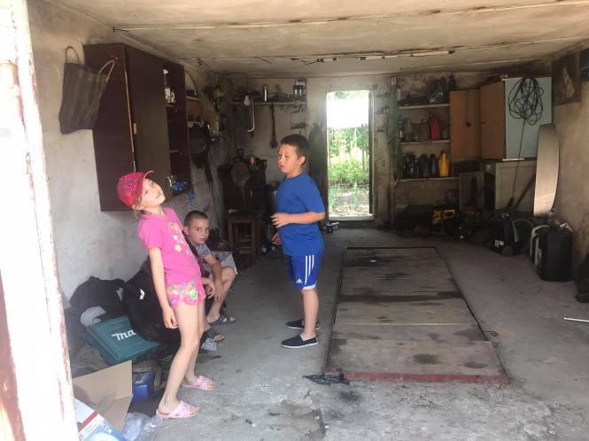 Новини Хмельницького - фото з На Калнишевського людям погрожує “колишній мєнт”. Дізналися причини й деталі конфлікту Нет описания.