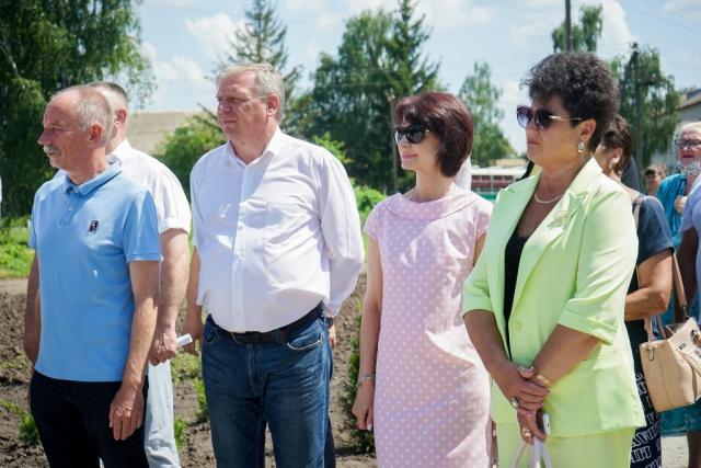 Новини Житомира - фото з Велике будівництво на Житомирщині: Віталій Бунечко взяв участь у відкритті амбулаторії у Райгородоцькій громаді. ВІДЕО. ФОТО