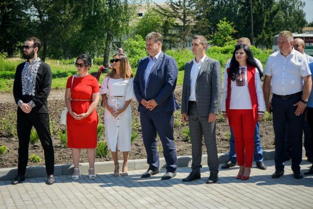 Новини Житомира - фото з Велике будівництво на Житомирщині: Віталій Бунечко взяв участь у відкритті амбулаторії у Райгородоцькій громаді. ВІДЕО. ФОТО