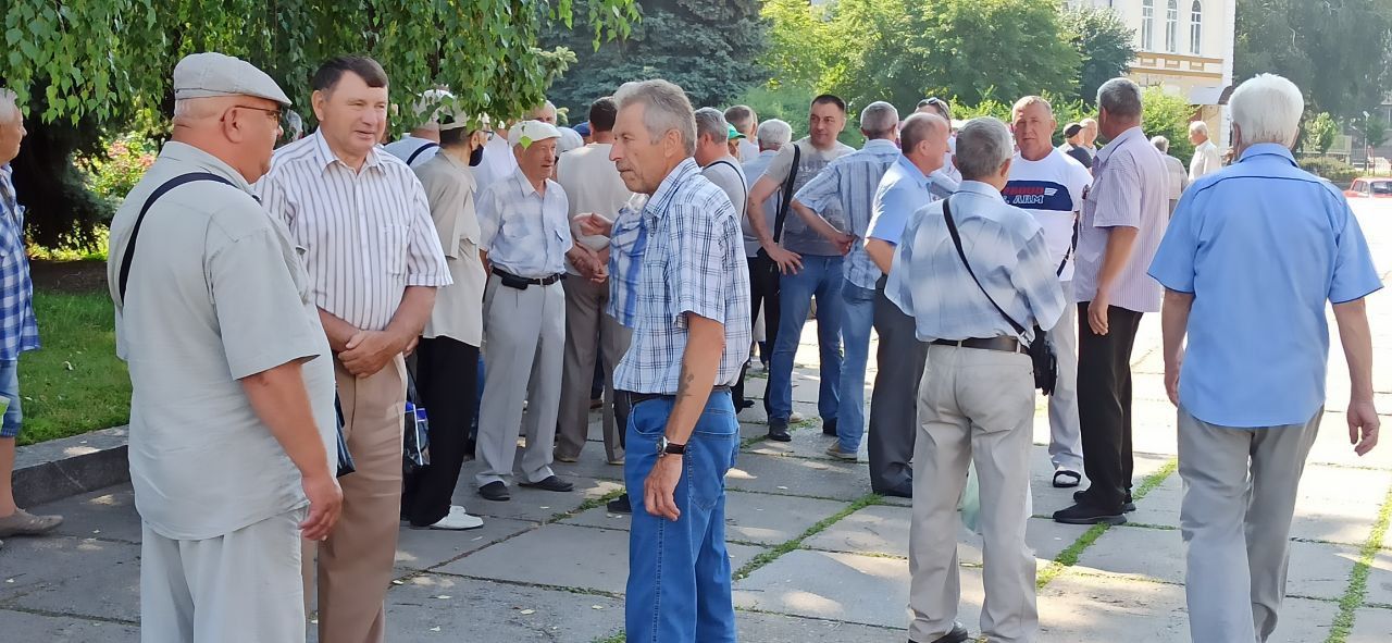 Новини Житомира - фото з У центрі Житомира протестують пенсіонери-силовики