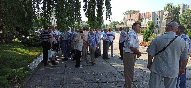 Новини Житомира - фото з У центрі Житомира протестують пенсіонери-силовики