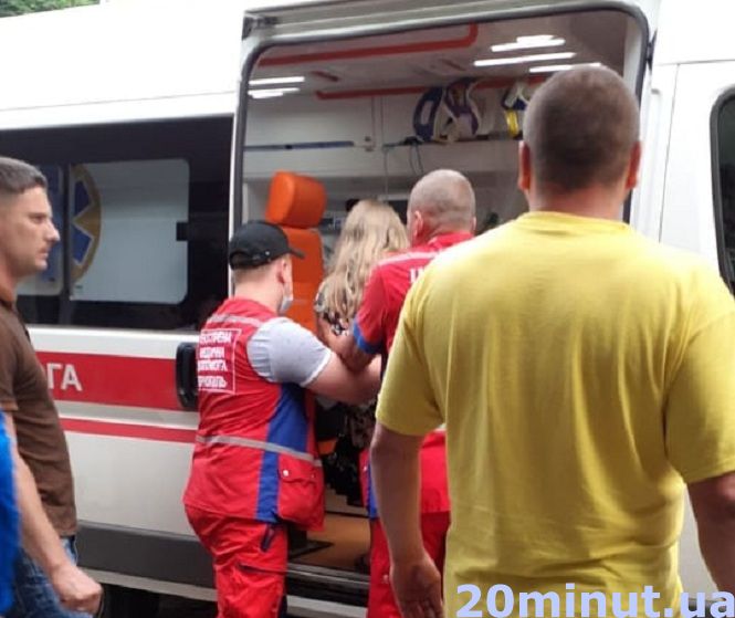 Новини Тернополя - фото з Як почувається 8-річна Аня, яку вдарило струмом від ігрового автомату? Чи безпечні інші в Тернополі