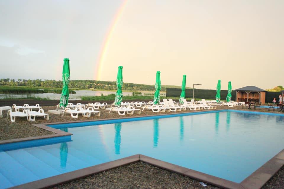 Новини Тернополя - фото з Порятунок від спеки: ТОП–5 відкритих басейнів Тернополя та області