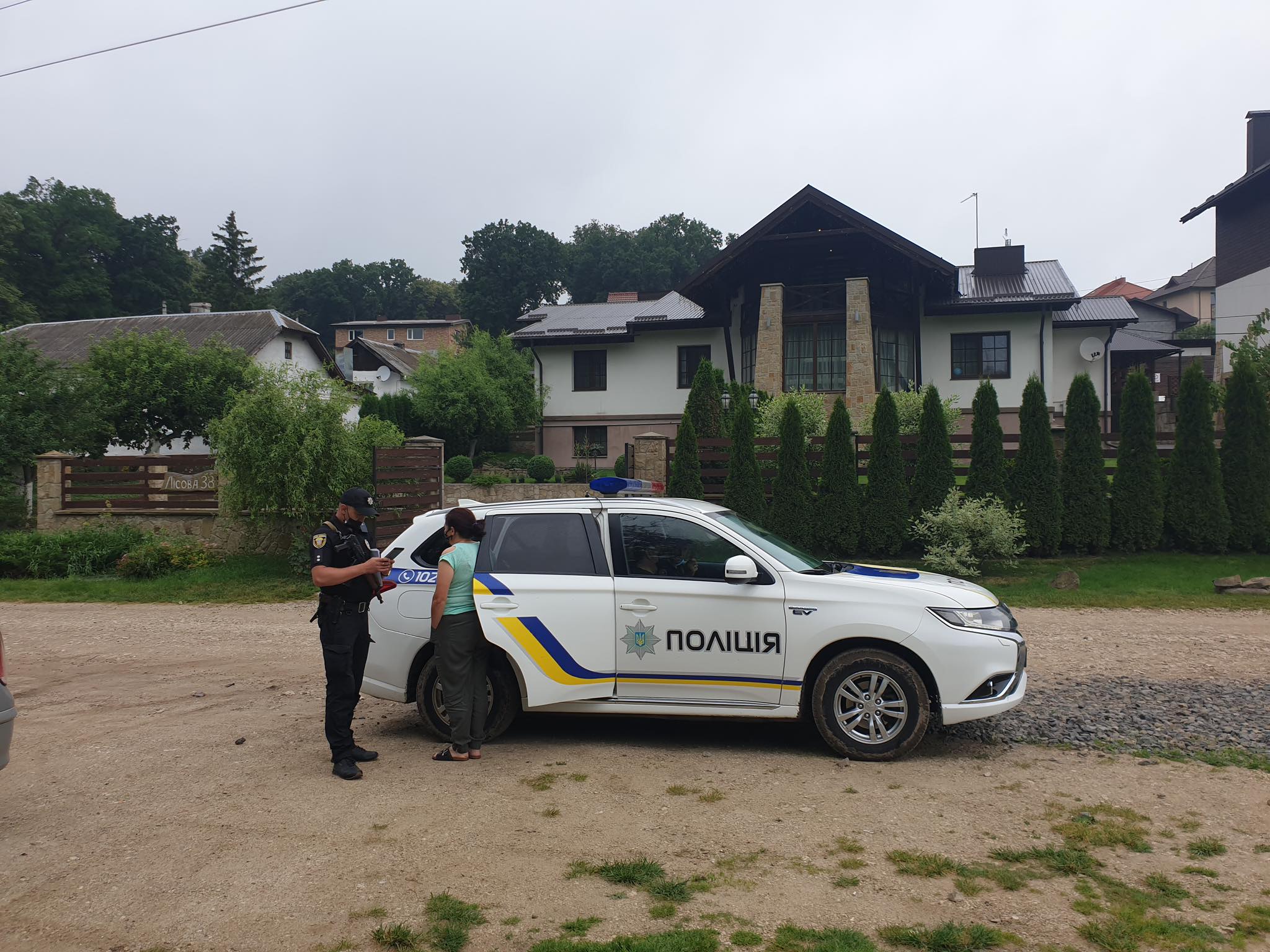 Новини Тернополя - фото з У «Лісовій садибі» взяли 8000, а віддавати не хочуть: скаржаться тернополяни. Що говорить власник?