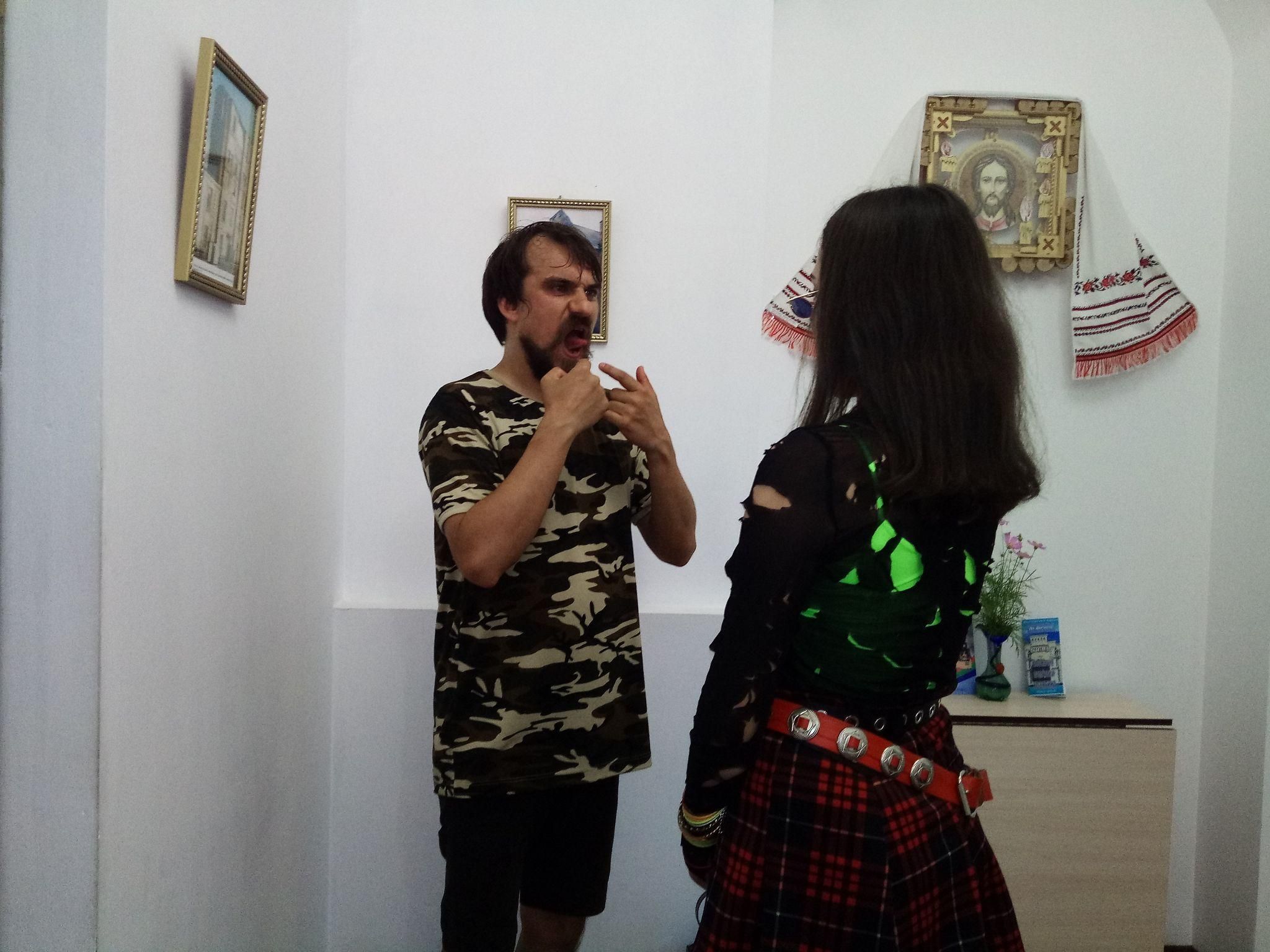 Новини Козятина - фото з Центральну вулицю Козятина перекрили для зйомок. Що це було?