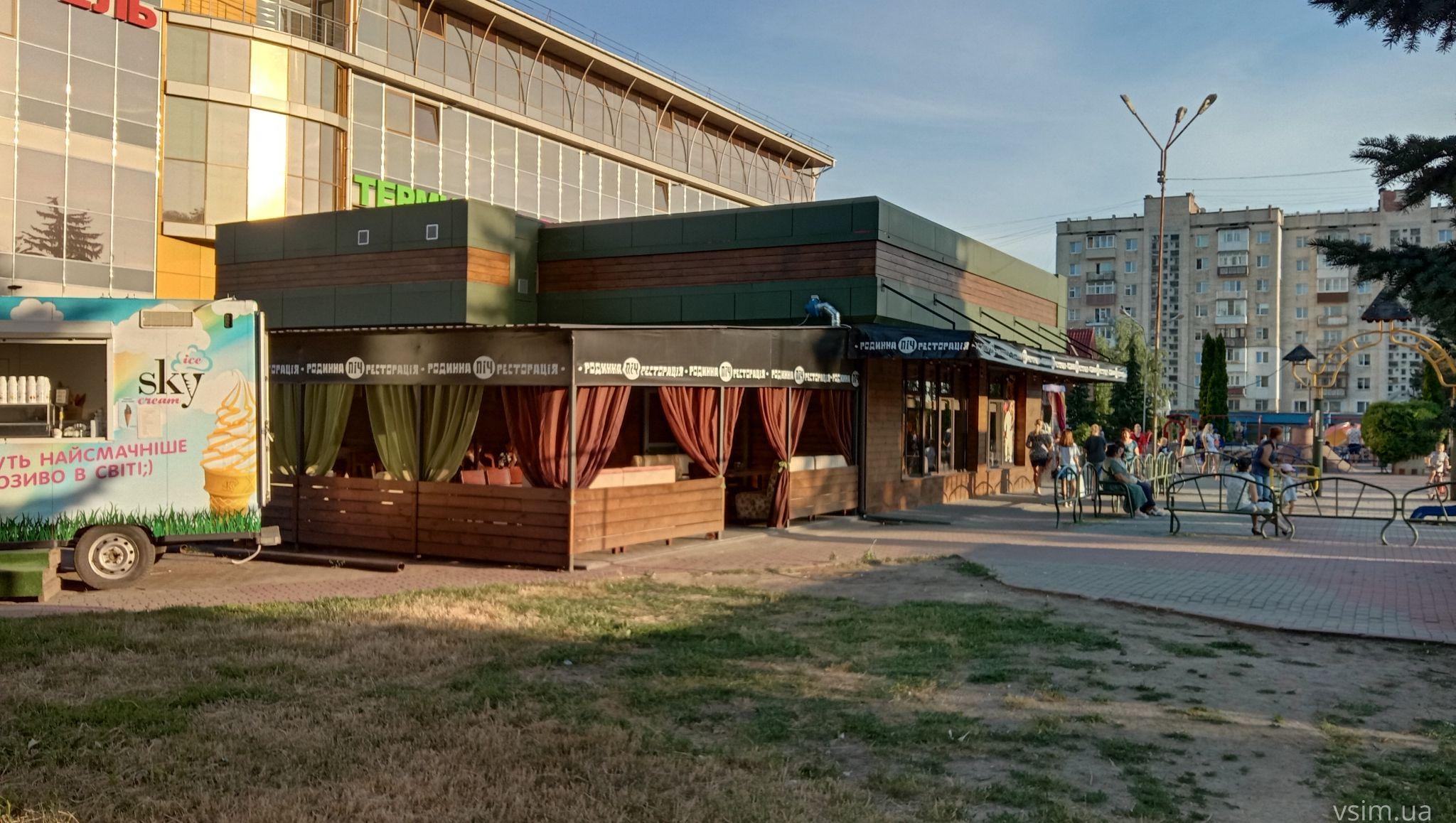 Новини Хмельницького - фото з Частину площі Свободи продадуть знайомим депутата міськради. Зрада чи перемога?