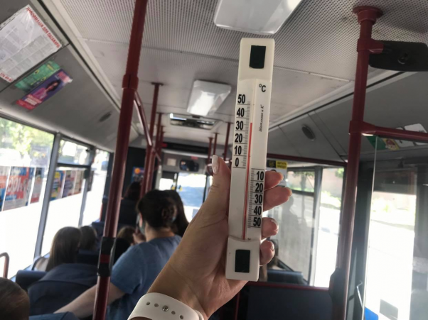 Новини Хмельницького - фото з Тролейбус, маршрутка чи автобус? Перевірили із градусником, на чому їздити в Хмельницькому найменш спекотно