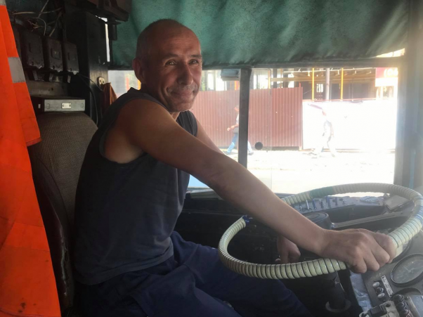 Новини Хмельницького - фото з Тролейбус, маршрутка чи автобус? Перевірили із градусником, на чому їздити в Хмельницькому найменш спекотно