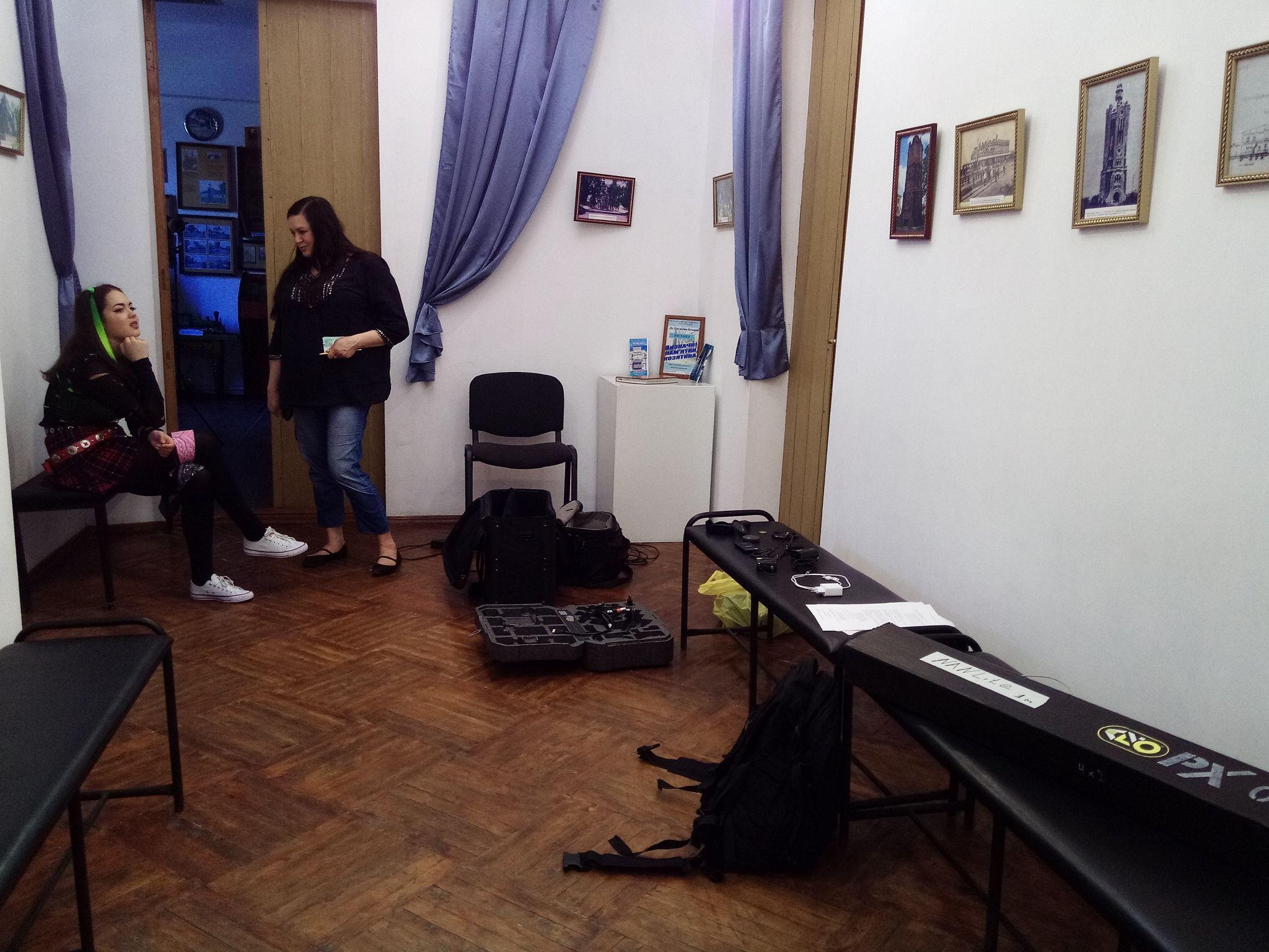 Новини Козятина - фото з Центральну вулицю Козятина перекрили для зйомок. Що це було?